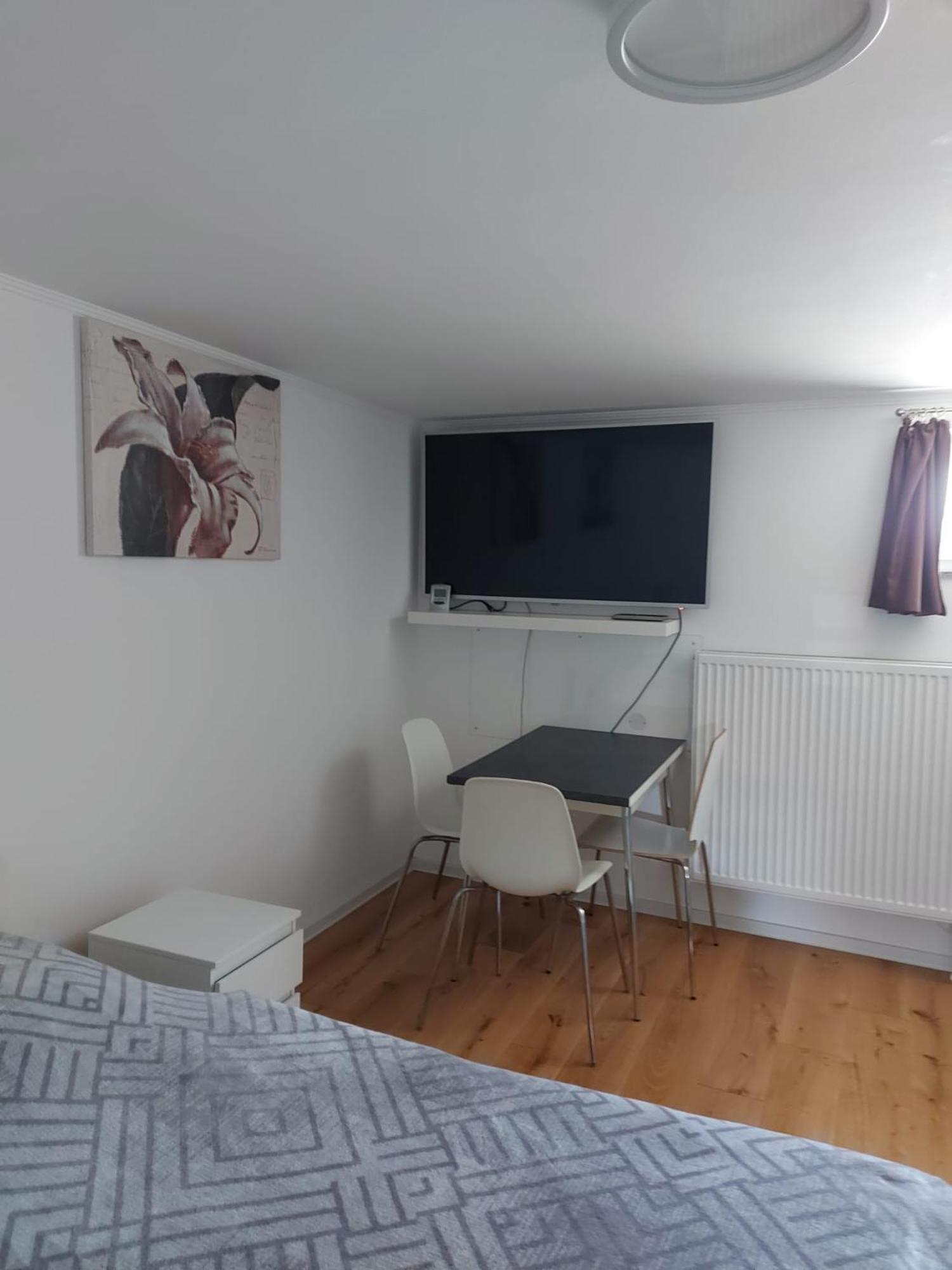Zimmer In Direkter Naehe Zu Basel Grenzach-Wyhlen Exteriör bild